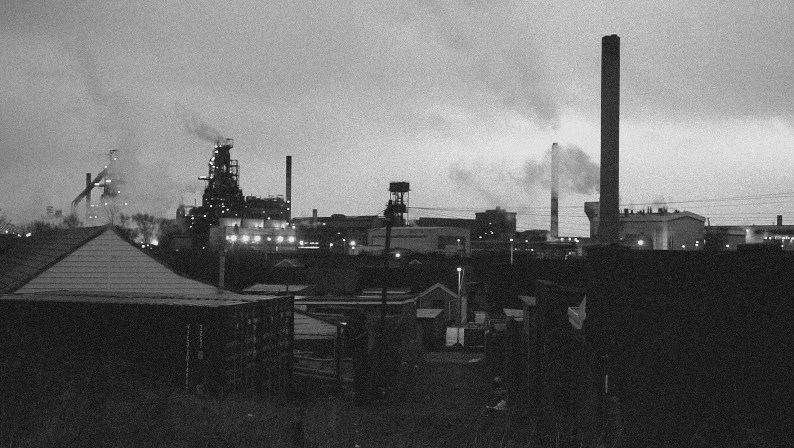 photo of port talbot steelworks in black and white